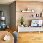 Ella 公寓